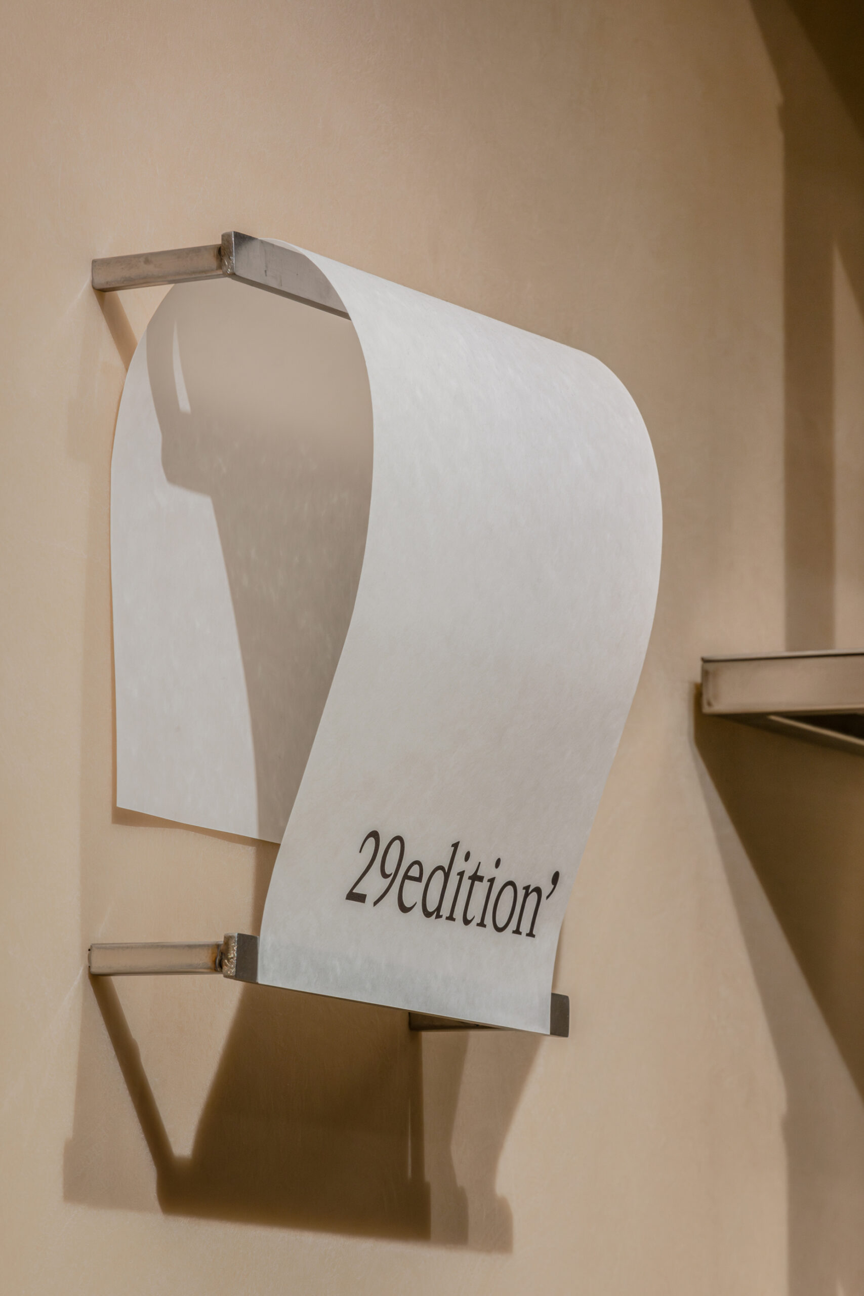 022. 29cm - TTRS (Furniture.) - 2